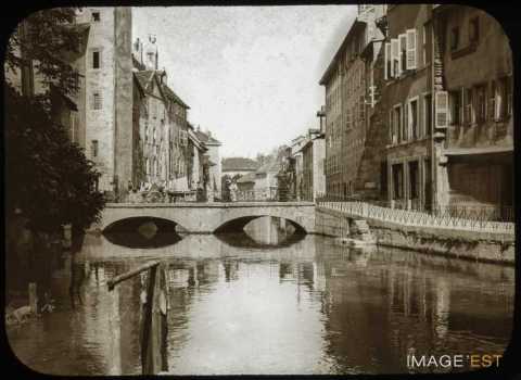 Canal du Thiou (Annecy)